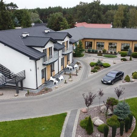 Zielona19 Noclegi Zielonka  ภายนอก รูปภาพ