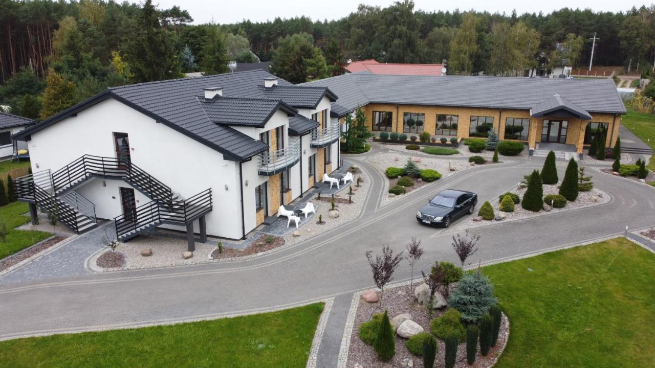 Zielona19 Noclegi Zielonka  ภายนอก รูปภาพ