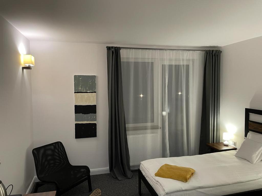 Zielona19 Noclegi Zielonka  ภายนอก รูปภาพ